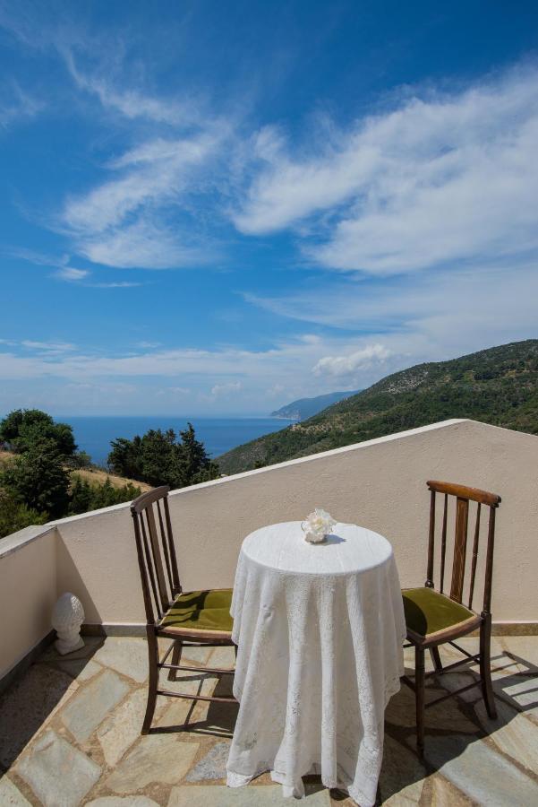 Villa Frederike In Alonissos Old Town Алонисос Экстерьер фото